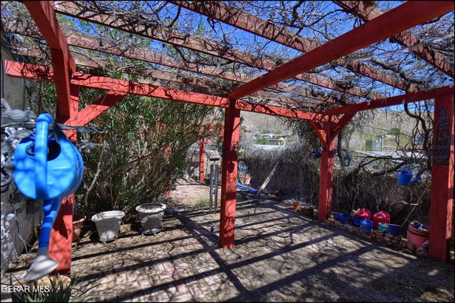 1104 Moore Street, El Paso, TX 79902