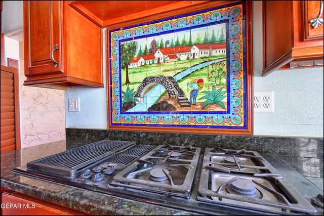 1104 Moore Street, El Paso, TX 79902