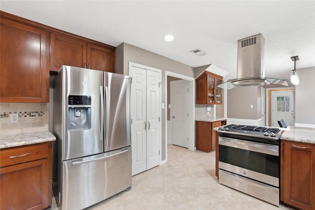 12635 Ivyforest Drive, Cypress, TX 77429