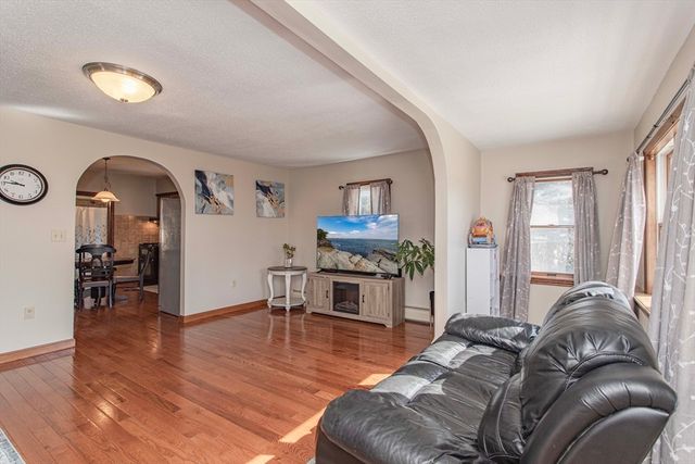 4 Page Street, Fairhaven, MA 02719