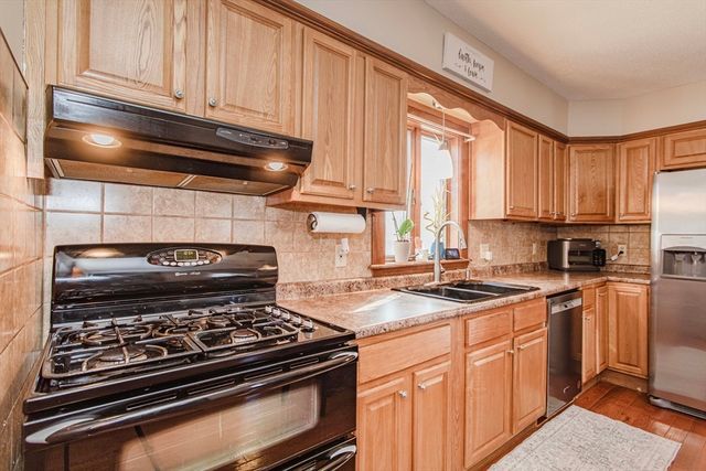 4 Page Street, Fairhaven, MA 02719