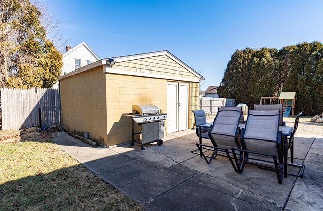 4 Page Street, Fairhaven, MA 02719