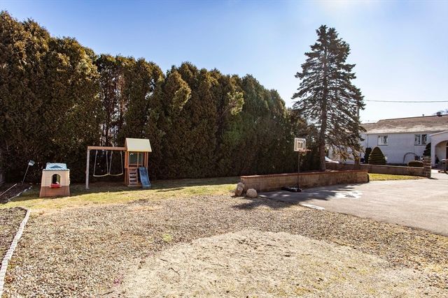 4 Page Street, Fairhaven, MA 02719