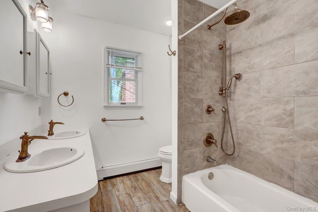 8 Tobi Lane, East Setauket, NY 11733