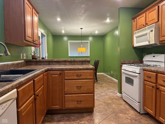 3921 S Olney Street, Indianapolis, IN 46237