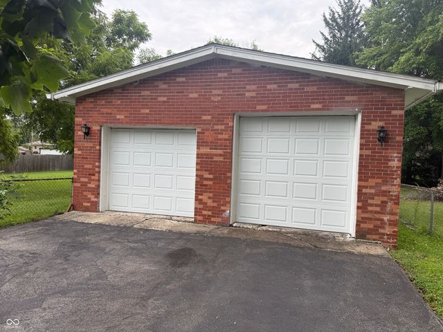 3921 S Olney Street, Indianapolis, IN 46237