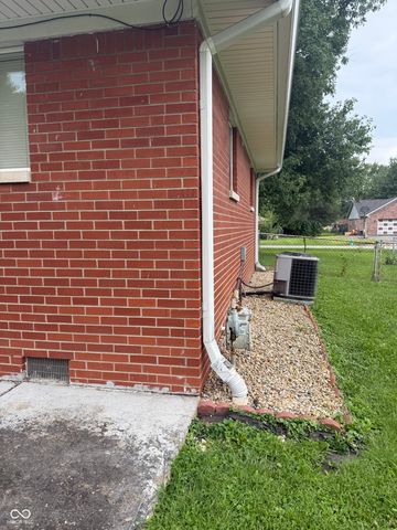 3921 S Olney Street, Indianapolis, IN 46237