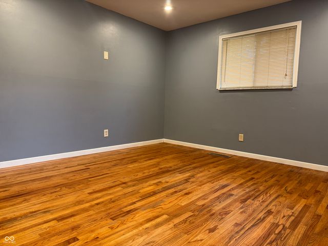 3921 S Olney Street, Indianapolis, IN 46237