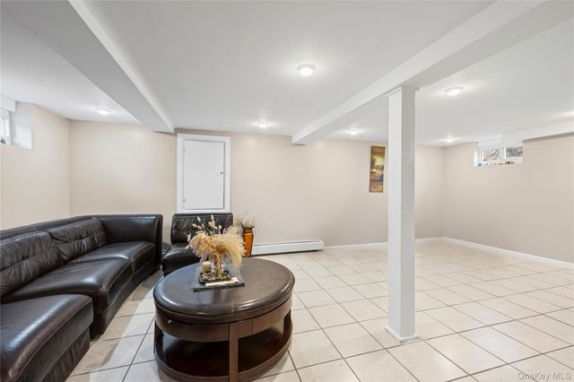 24 Ferndale Drive, Hicksville, NY 11801