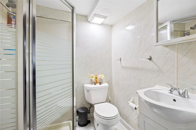 24 Ferndale Drive, Hicksville, NY 11801