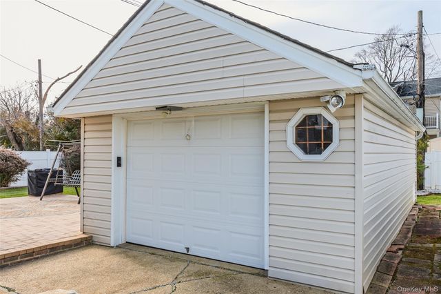 24 Ferndale Drive, Hicksville, NY 11801