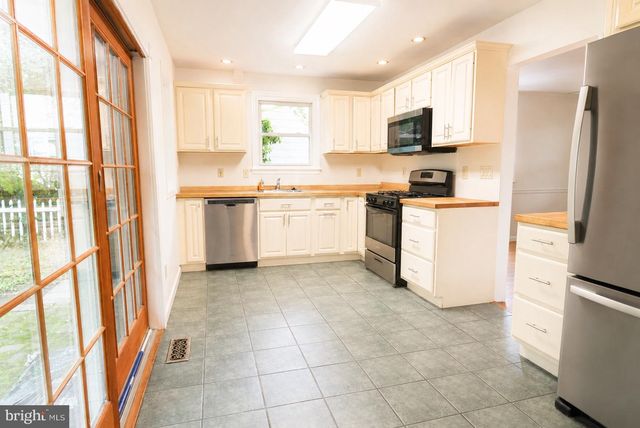 112 SUNNYBROOK RD, Cherry Hill, NJ 08034