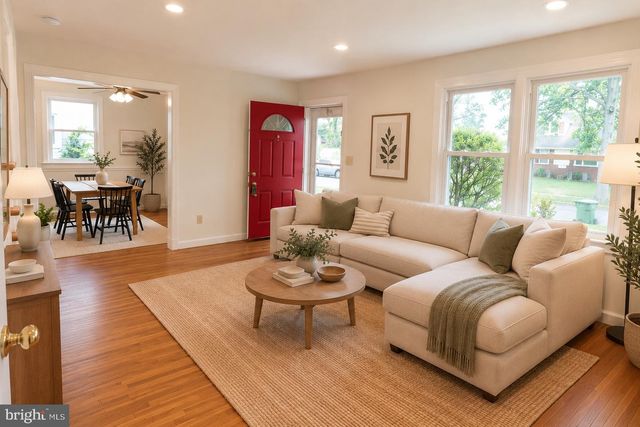 112 SUNNYBROOK RD, Cherry Hill, NJ 08034