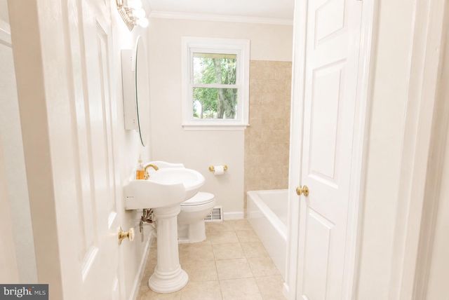112 SUNNYBROOK RD, Cherry Hill, NJ 08034