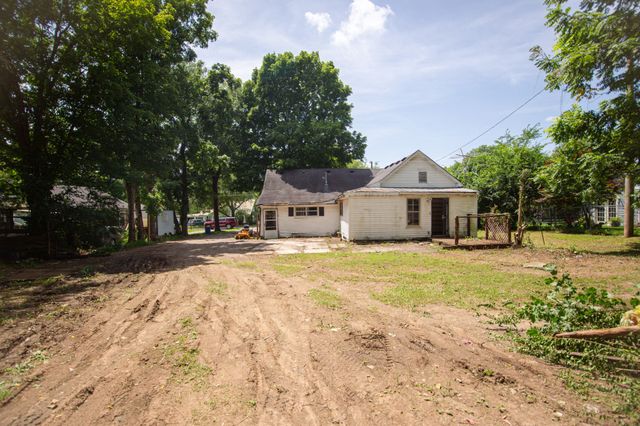605 Moody St, Shelbyville, TN 37160