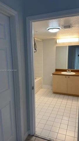 4131 San Marino Boulevard 303, West Palm Beach, FL 33409