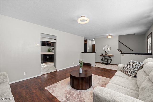 4612 Camellia Lane, North Olmsted, OH 44070