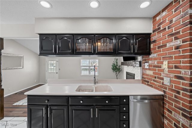 4612 Camellia Lane, North Olmsted, OH 44070