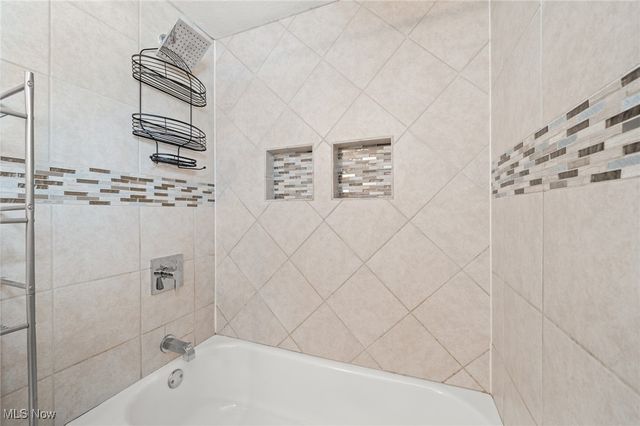 4612 Camellia Lane, North Olmsted, OH 44070