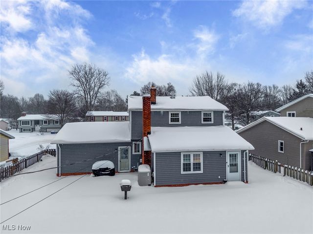 4612 Camellia Lane, North Olmsted, OH 44070