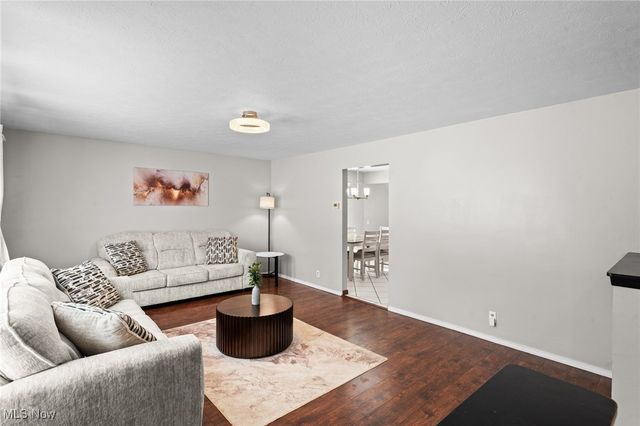 4612 Camellia Lane, North Olmsted, OH 44070