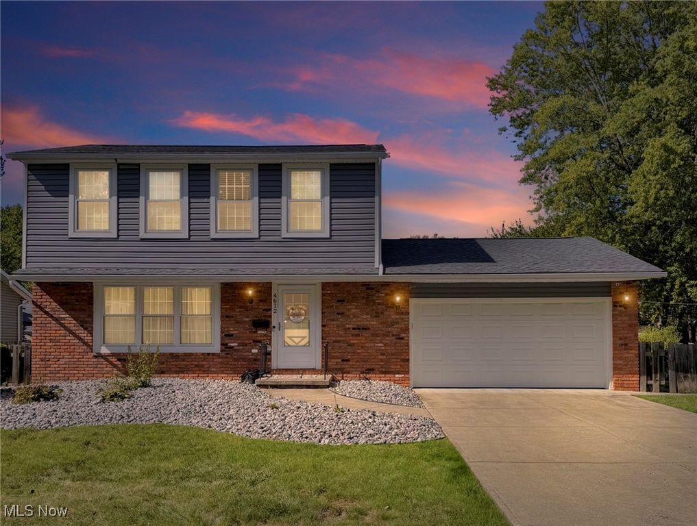 4612 Camellia Lane, North Olmsted, OH 44070