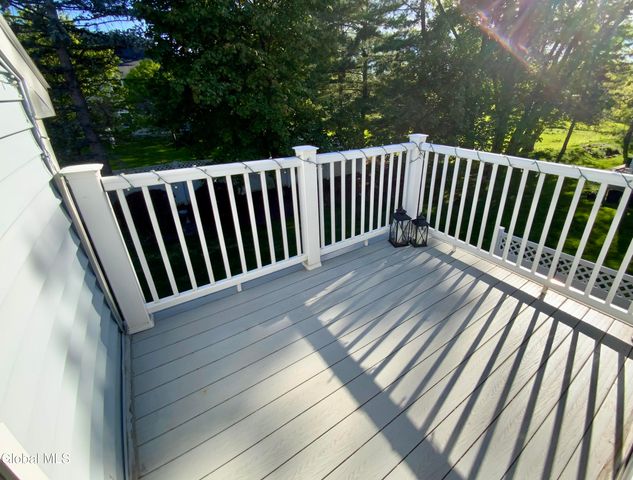 170 Cedarview Lane, Colonie, NY 12189