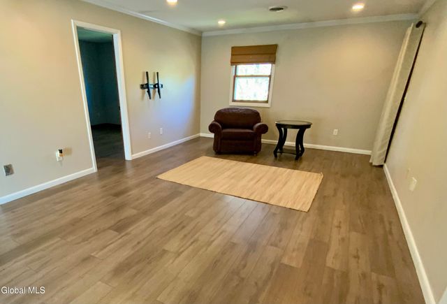 170 Cedarview Lane, Colonie, NY 12189