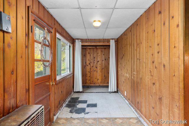 4919 S Green Avenue, Fremont, MI 49412