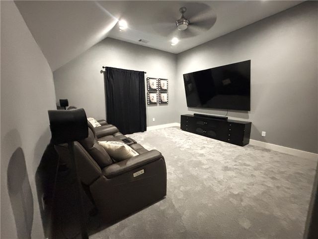 10125 Raindrop Lane, Gravette, AR 72736