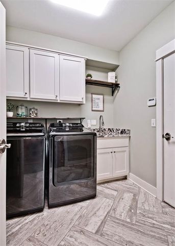 10125 Raindrop Lane, Gravette, AR 72736