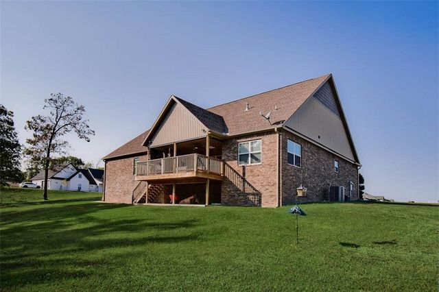 10125 Raindrop Lane, Gravette, AR 72736
