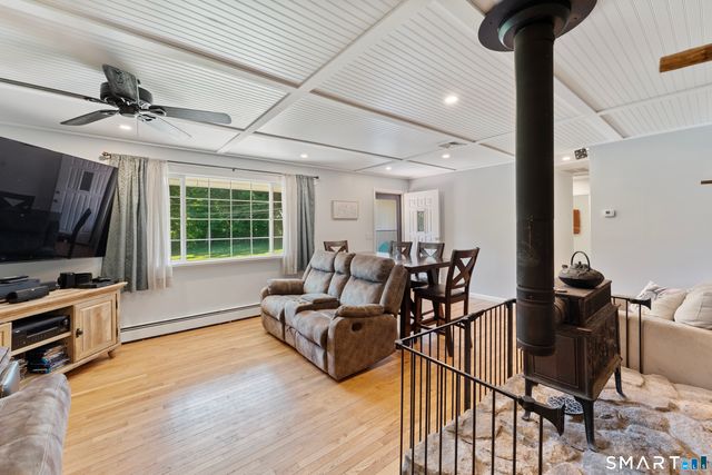 102 Pumpkin Hill Road, Ashford, CT 06278