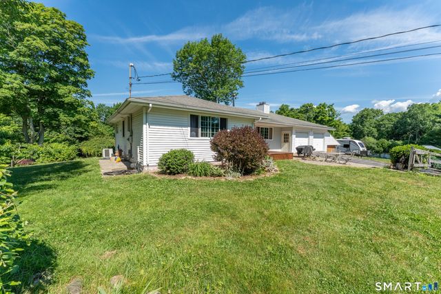 102 Pumpkin Hill Road, Ashford, CT 06278