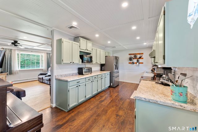 102 Pumpkin Hill Road, Ashford, CT 06278