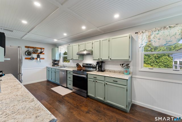102 Pumpkin Hill Road, Ashford, CT 06278