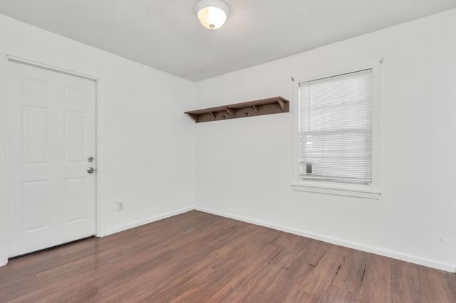 619 E Park Street, Sugar Land, TX 77498