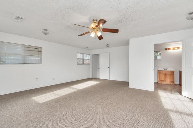 619 E Park Street, Sugar Land, TX 77498