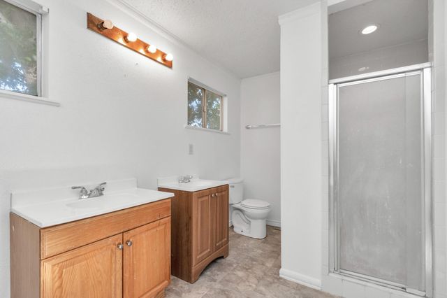 619 E Park Street, Sugar Land, TX 77498