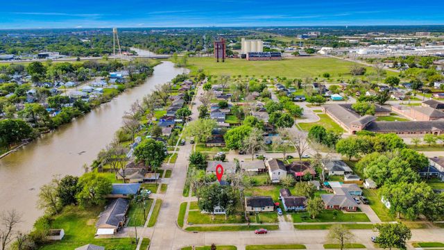 619 E Park Street, Sugar Land, TX 77498