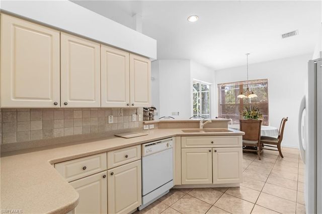 25900 Creekbend DR, Bonita Springs, FL 34135