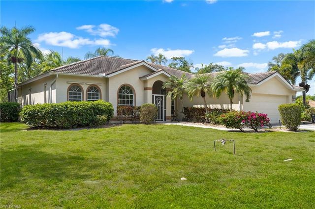 25900 Creekbend DR, Bonita Springs, FL 34135