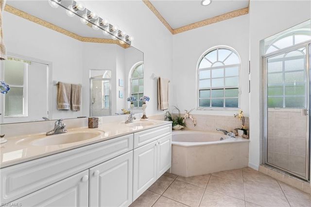 25900 Creekbend DR, Bonita Springs, FL 34135