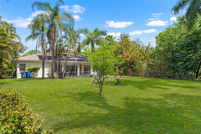 25900 Creekbend DR, Bonita Springs, FL 34135