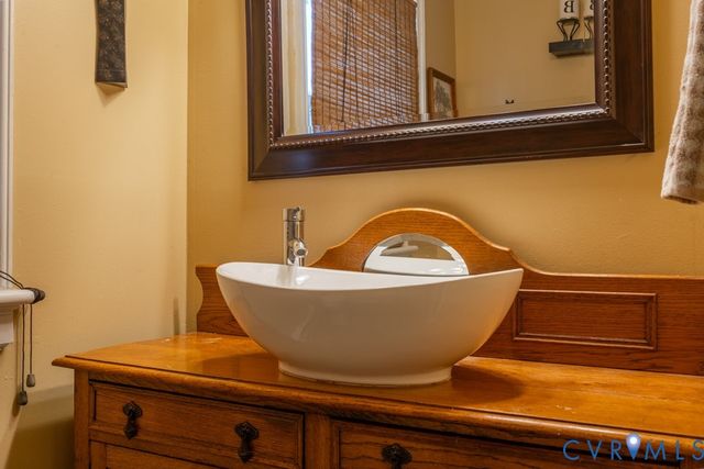 9605 Nandina Dr, Henrico, VA 23228