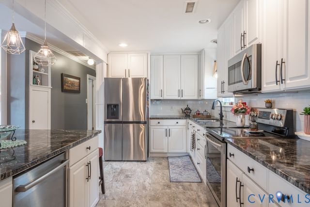 9605 Nandina Dr, Henrico, VA 23228