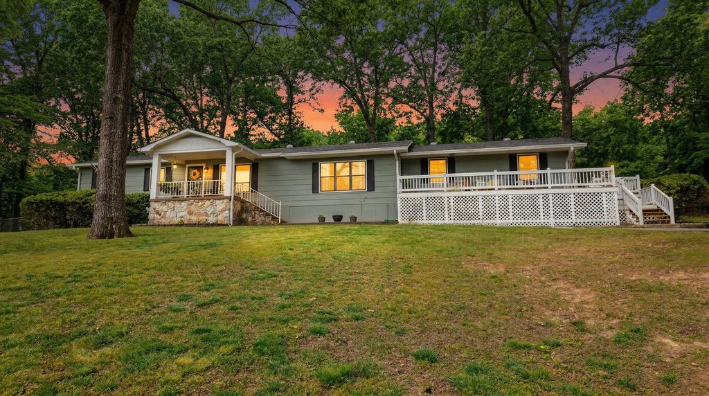815 Brewer Street, Thayer, MO 65791