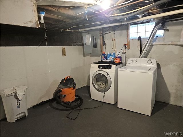 1214 Saunders Sett Road, Lewiston, NY 14305