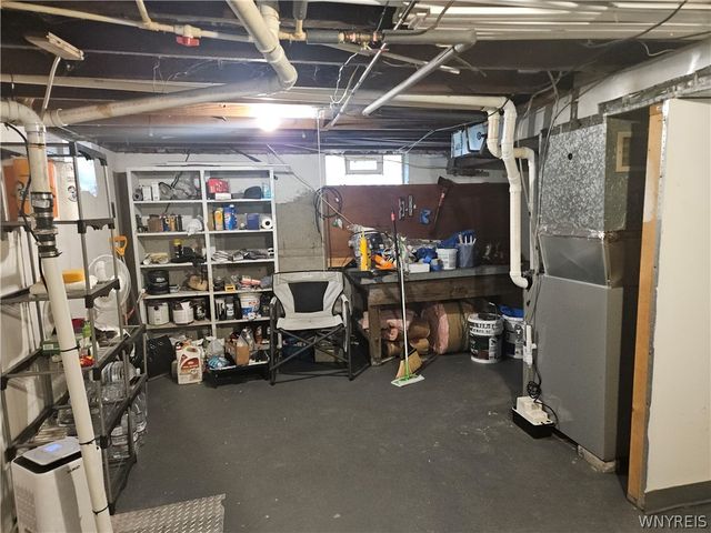 1214 Saunders Sett Road, Lewiston, NY 14305