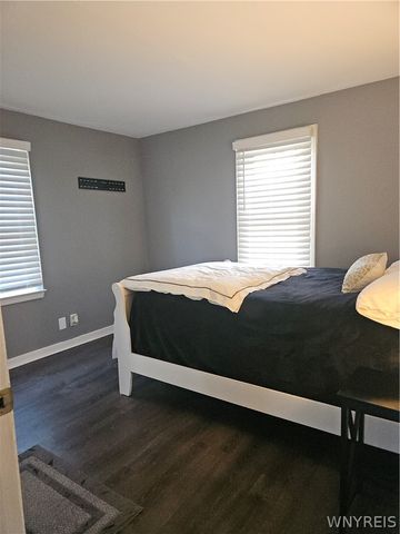 1214 Saunders Sett Road, Lewiston, NY 14305